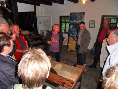 Besucher im Museum